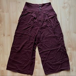 High Waisted Cropped Pants